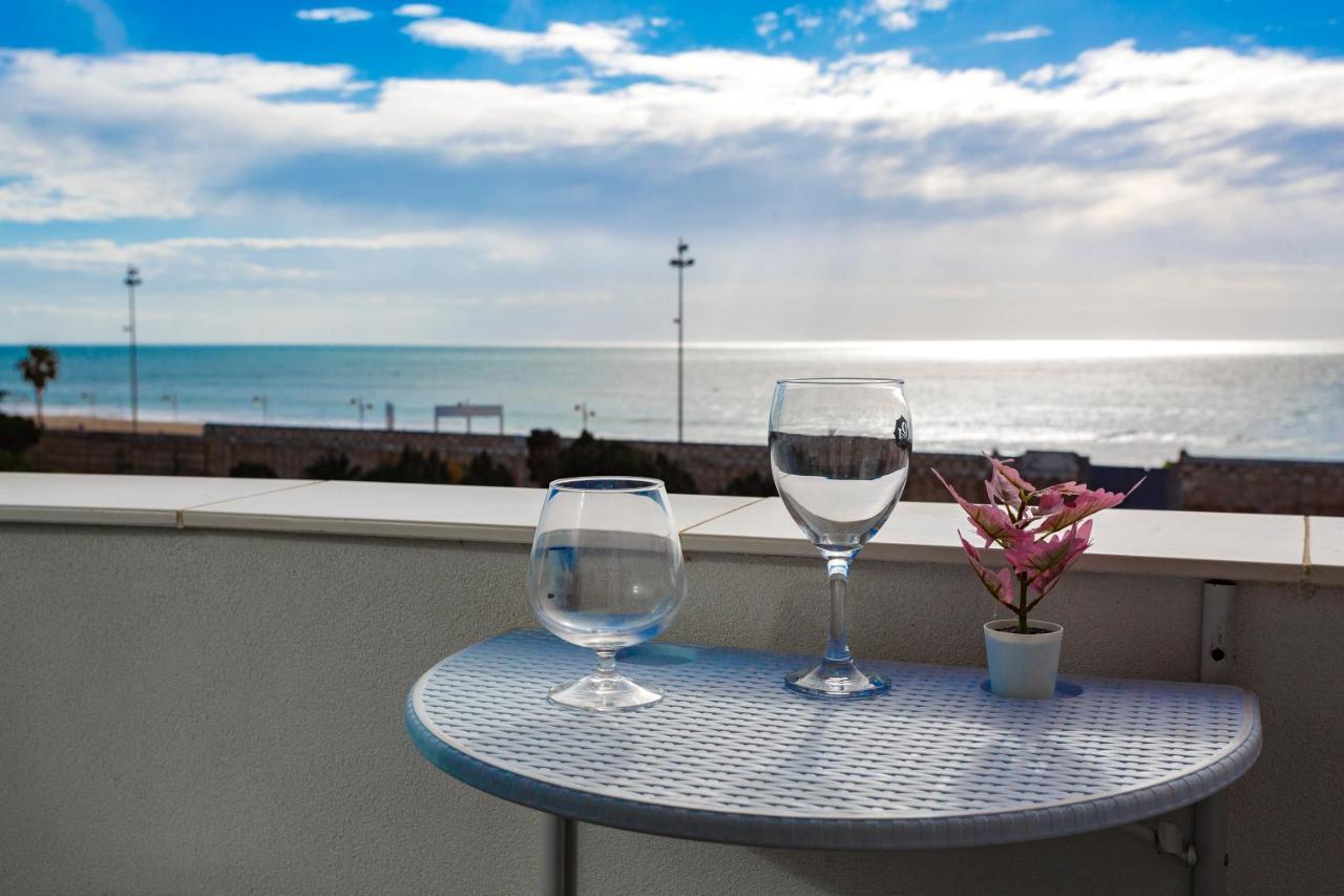 Poseidon Beach Apartment & Parking By Cadiz4Rentals Eksteriør bilde